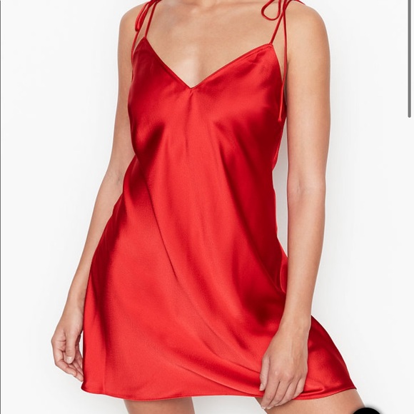 ISO Victoriaβs Secret Tie-shoulder satin chantilly silk slip mini dress - Picture 2 of 3